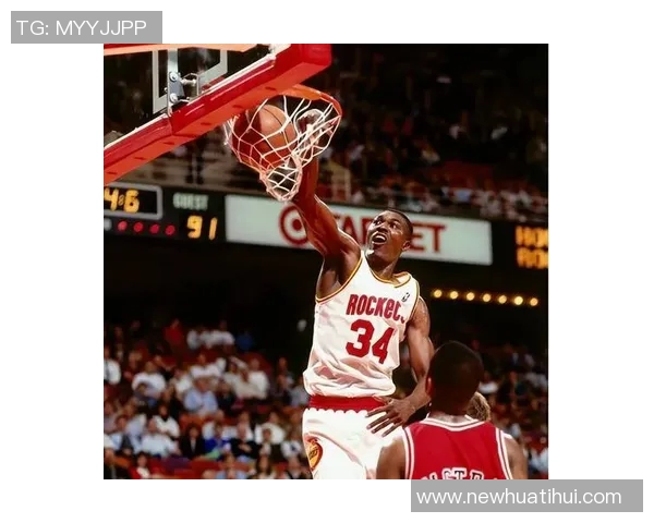 奥拉朱旺称赞文班独特投篮技巧难以防守旋转多样性令人惊叹